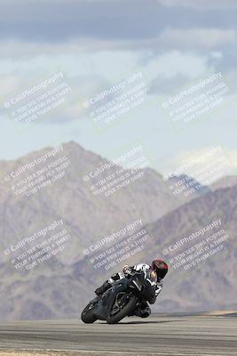 media/Nov-16-2025-Race Pace (Sun) [[8c5fa54630]]/Verified Riders/5-Turn 9 (1135am)/